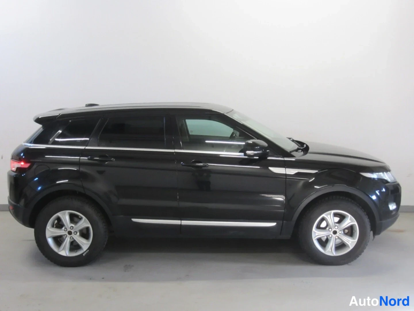 Musta Land Rover Range Rover Evoque 2012, sivulta, kuva 5