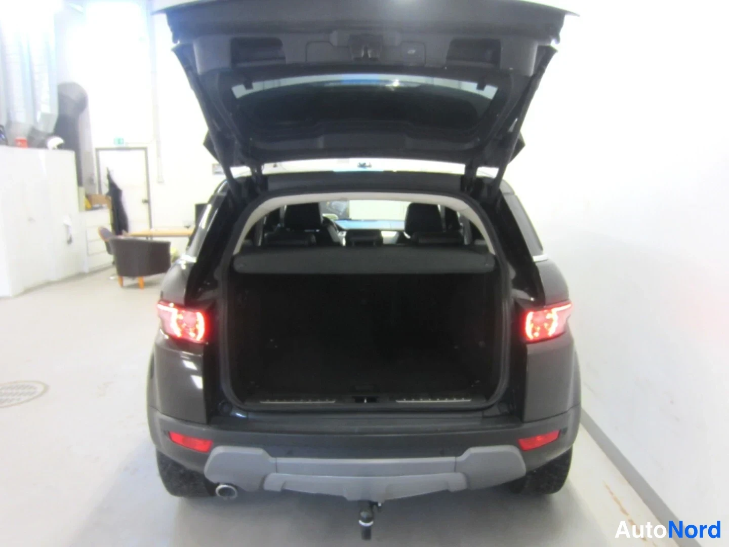 Musta Land Rover Range Rover Evoque 2012, takaa, kuva 9