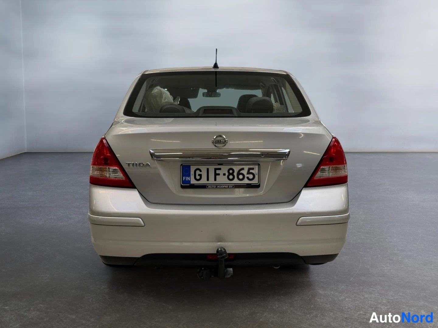 Hopea Nissan Tiida 2009, takaa, kuva 8