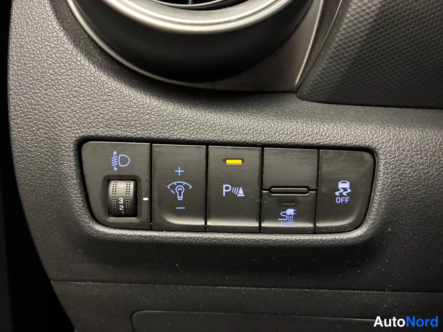 Musta Hyundai Kona Electric 2023, yksityiskohta, kuva 27