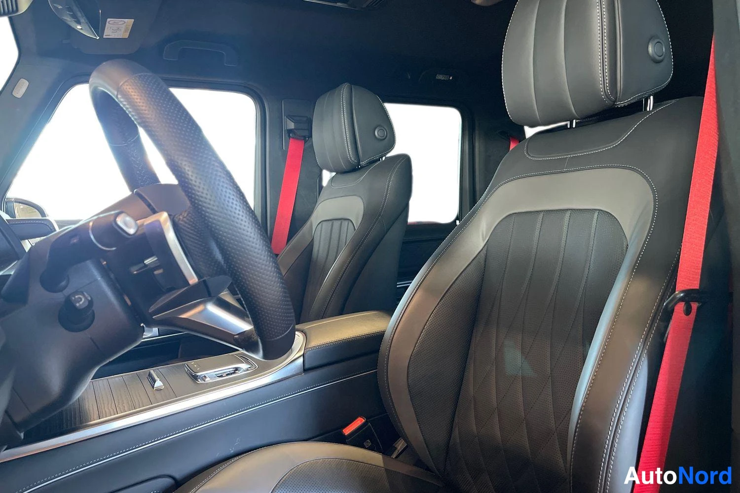 Hopea Mercedes-Benz G 2025, etuistuimet, kuva 11