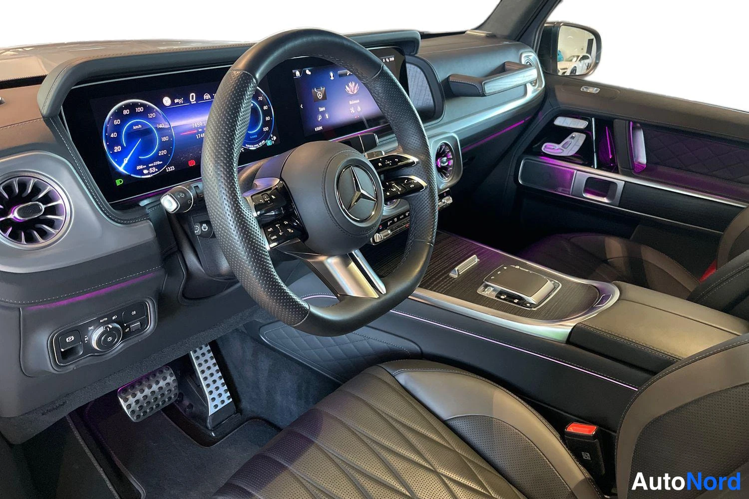 Hopea Mercedes-Benz G 2025, ohjaamo, kuva 10