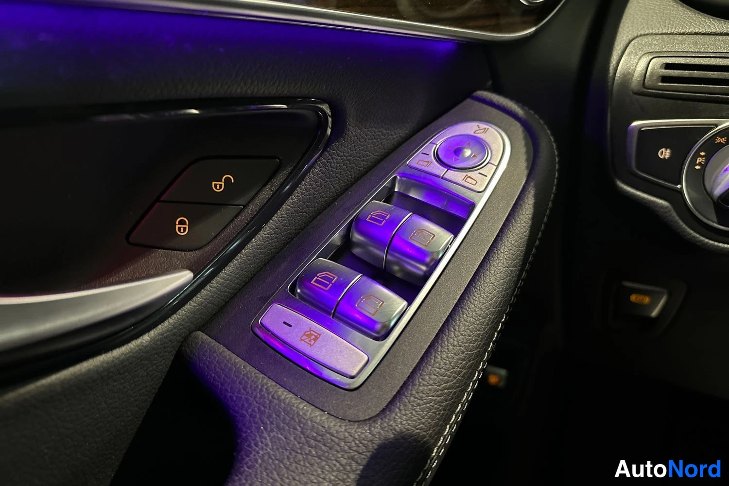 Musta Seat Comfort 2021, yksityiskohta, kuva 16