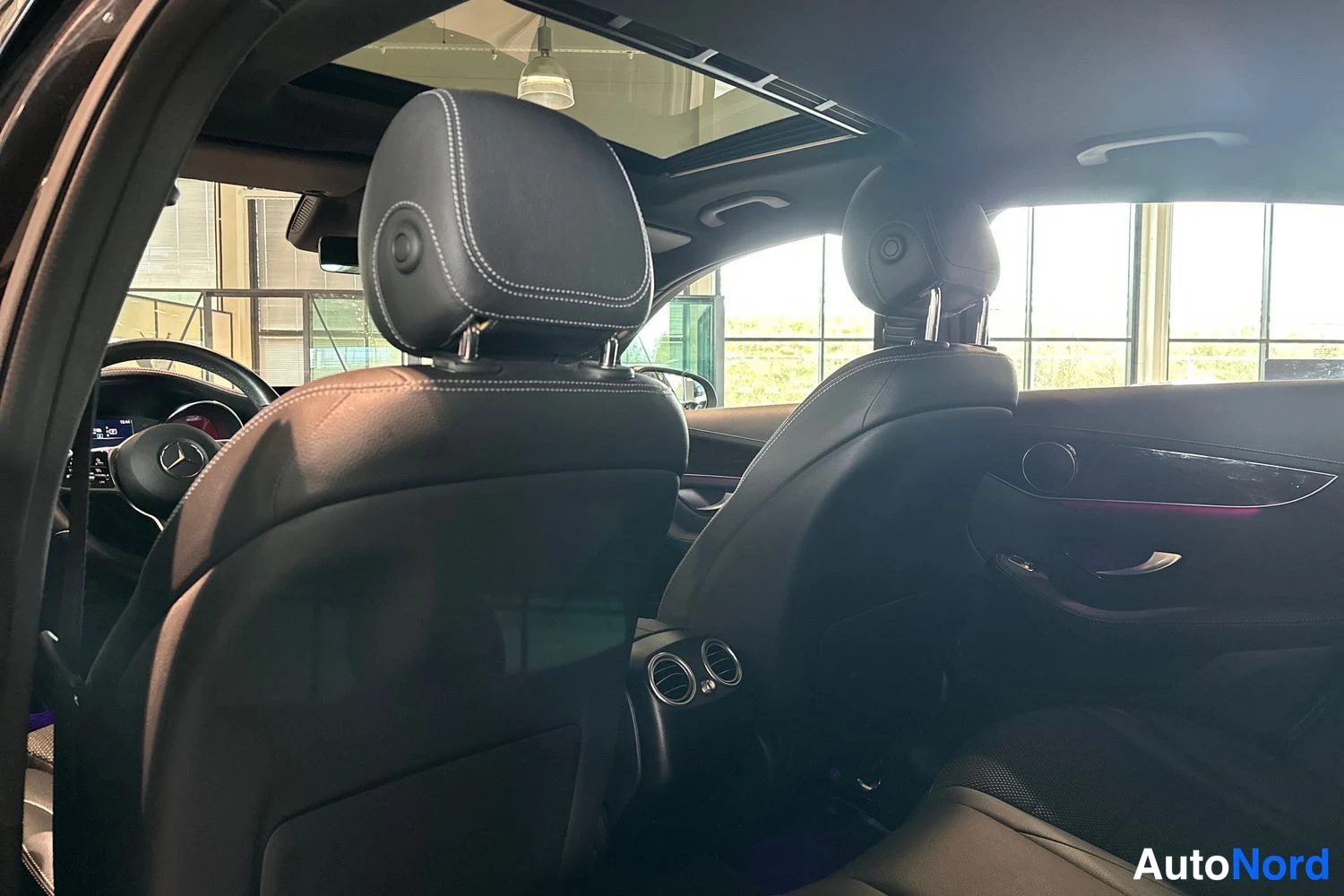 Musta Seat Comfort 2021, ohjaamo, kuva 10