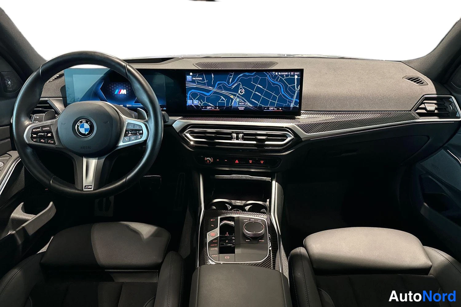 Hopea BMW M340i xDrive 2024, ohjaamo, kuva 8