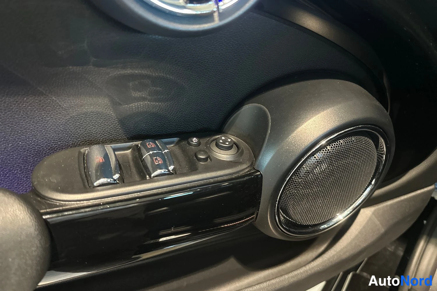 Musta Mini Cooper 2017, yksityiskohta, kuva 20