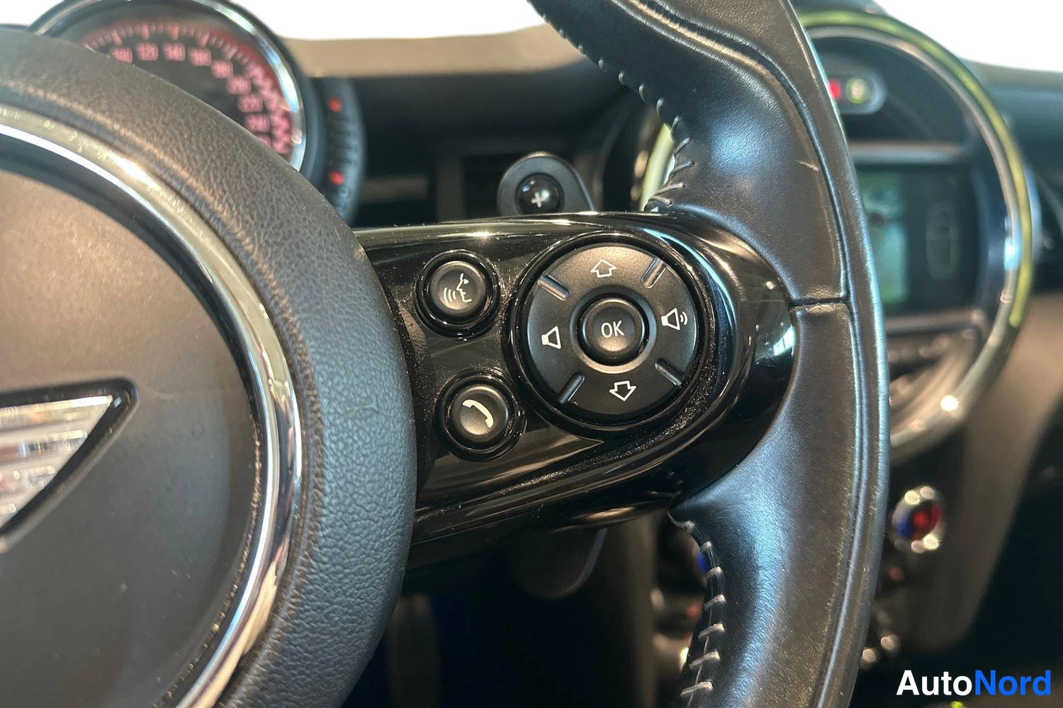 Musta Mini Cooper 2017, yksityiskohta, kuva 26