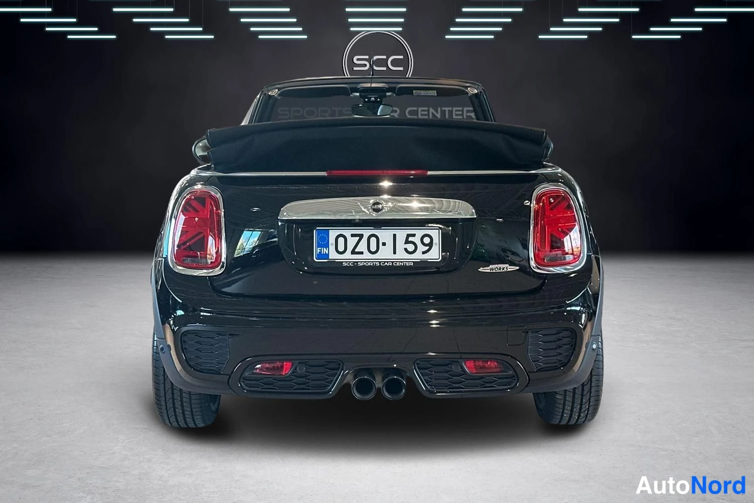 Musta Mini Cooper 2017, takaa, kuva 8