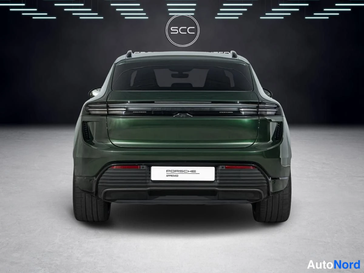 Vihreä Porsche Macan 2024, takaa, kuva 5