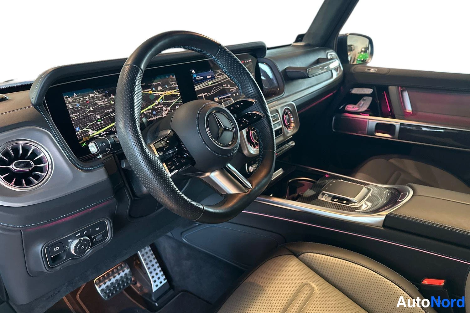 Sininen Mercedes-Benz G 580 4MATIC 2025, ohjaamo, kuva 6