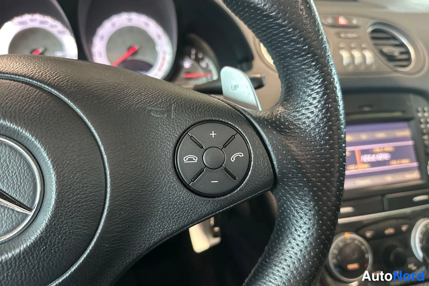 Hopea Mercedes-Benz SL 2008, yksityiskohta, kuva 24