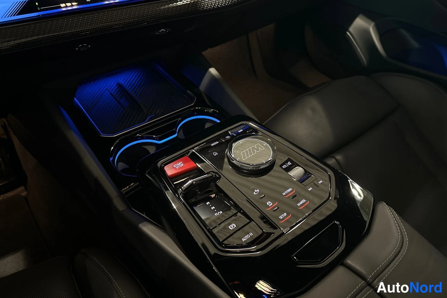 Musta BMW M5 2025, yksityiskohta, kuva 14