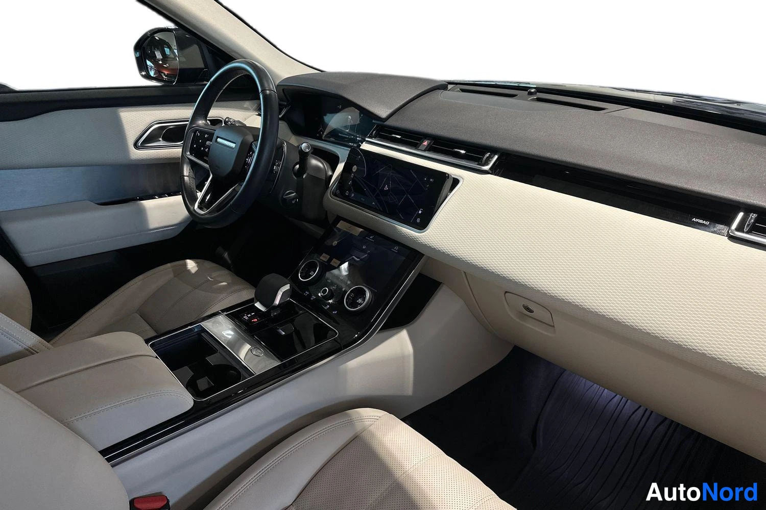 Musta Land Rover Range Rover 2023, ohjaamo, kuva 9