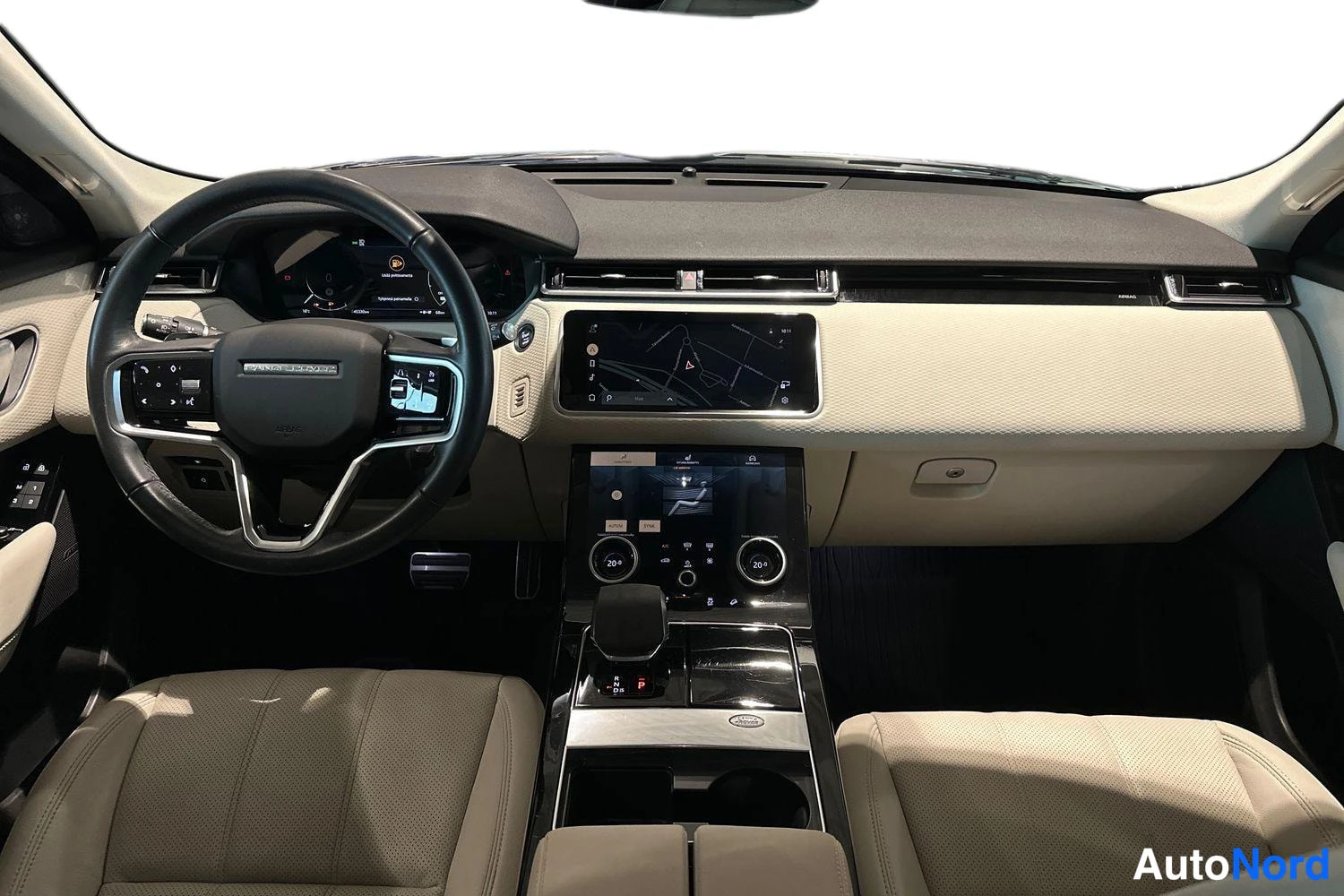 Musta Land Rover Range Rover 2023, ohjaamo, kuva 8