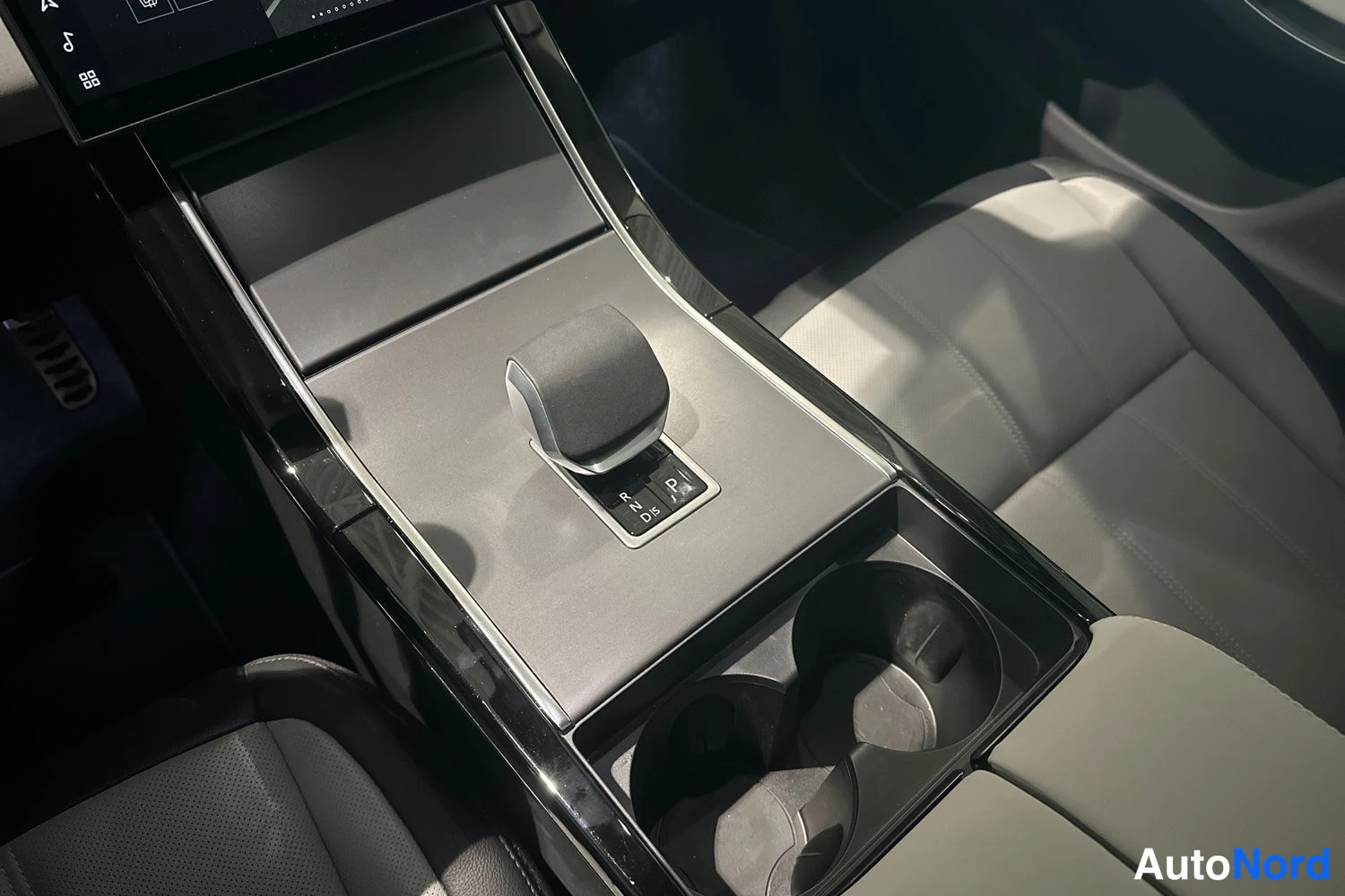 Hopea Land Rover Range Rover 2025, yksityiskohta, kuva 14