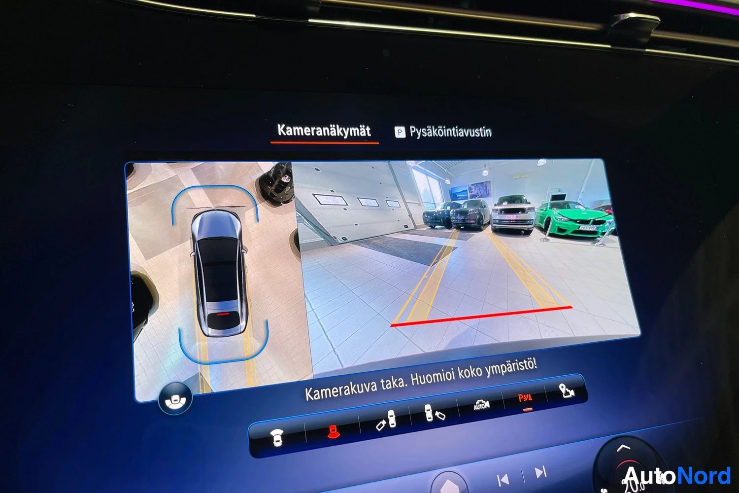 Harmaa Mercedes-Benz EQS 2023, kuva 25