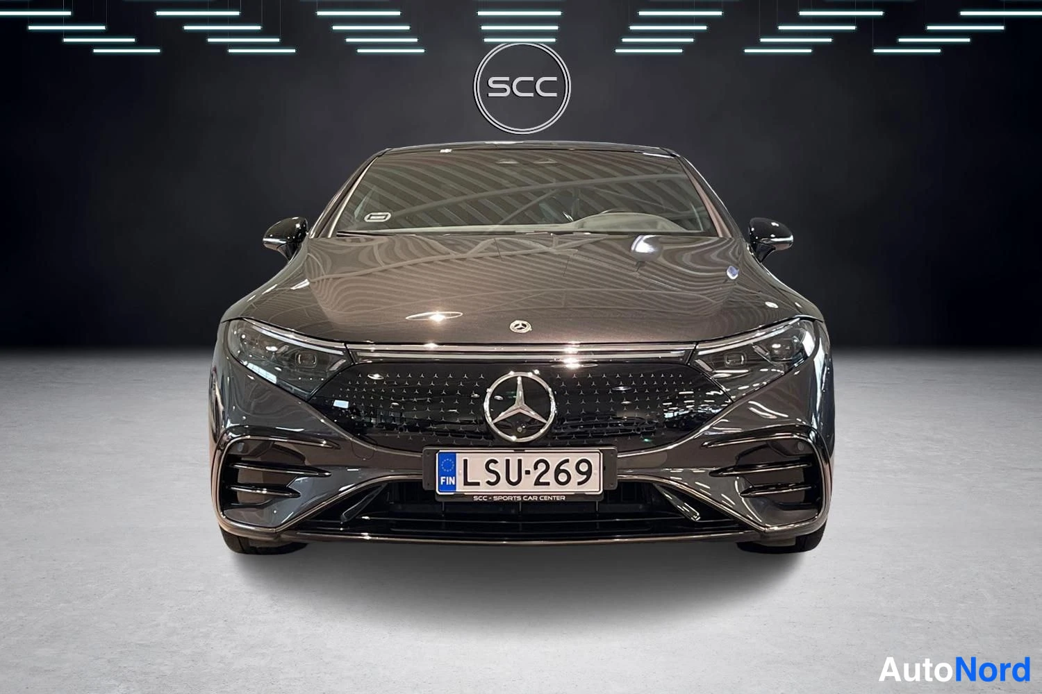 Harmaa Mercedes-Benz EQS 2023, edestä, kuva 3