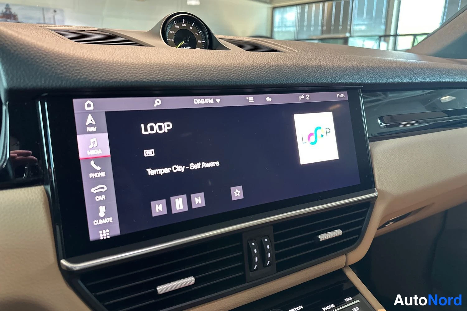 Beige Porsche Cayenne 2021, yksityiskohta, kuva 17