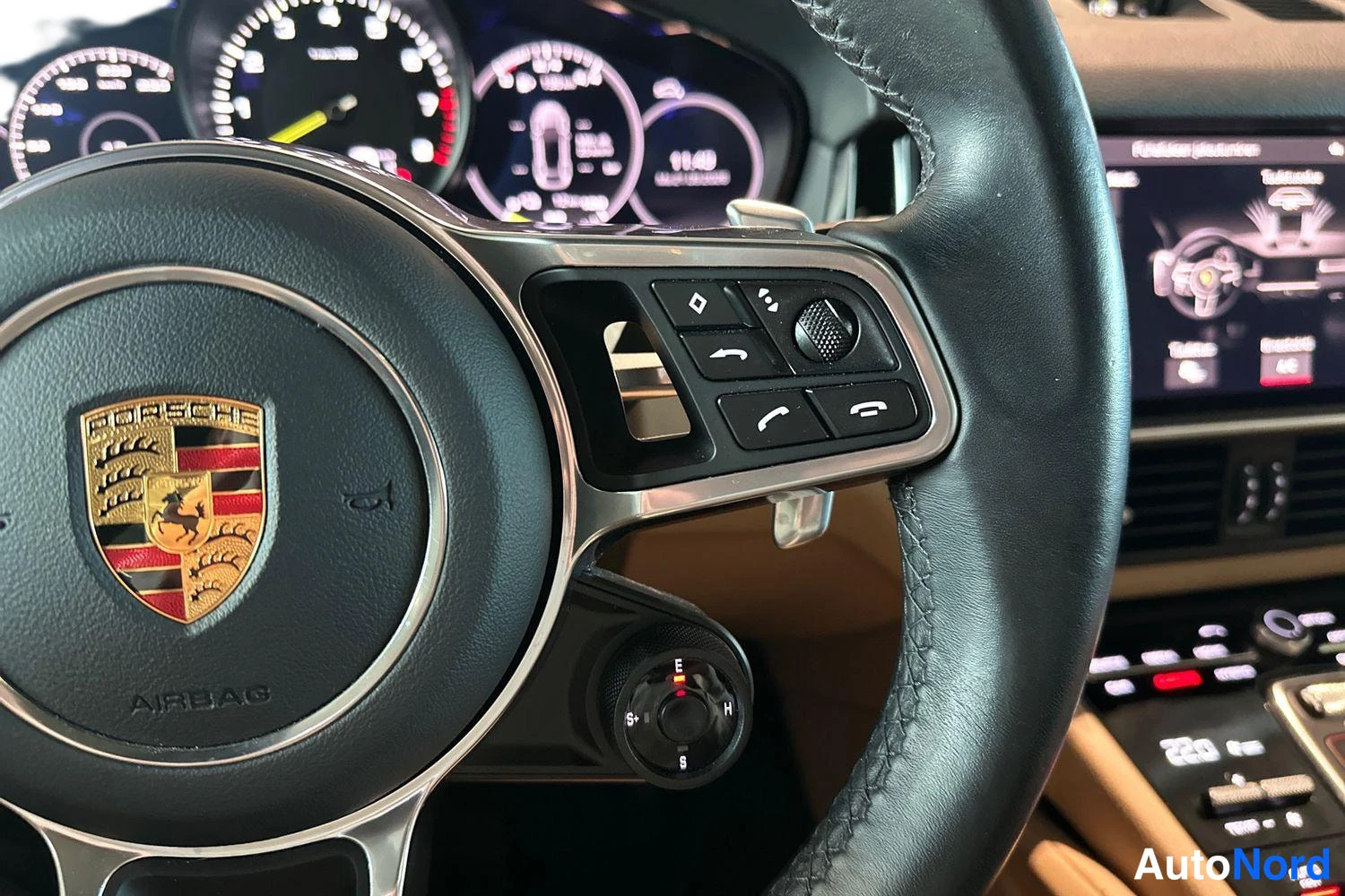 Beige Porsche Cayenne 2021, yksityiskohta, kuva 22