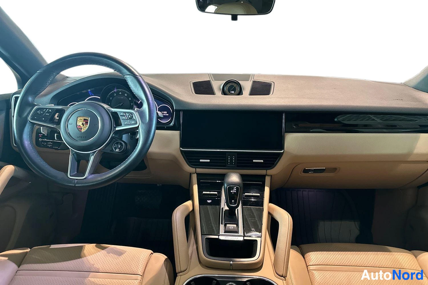 Beige Porsche Cayenne 2021, ohjaamo, kuva 8