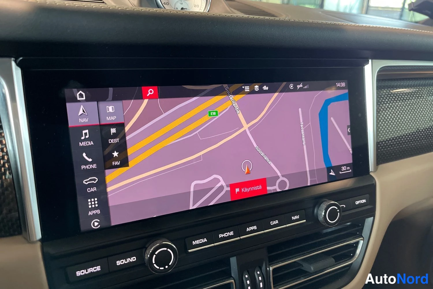 Sininen Porsche Macan 2020, yksityiskohta, kuva 18