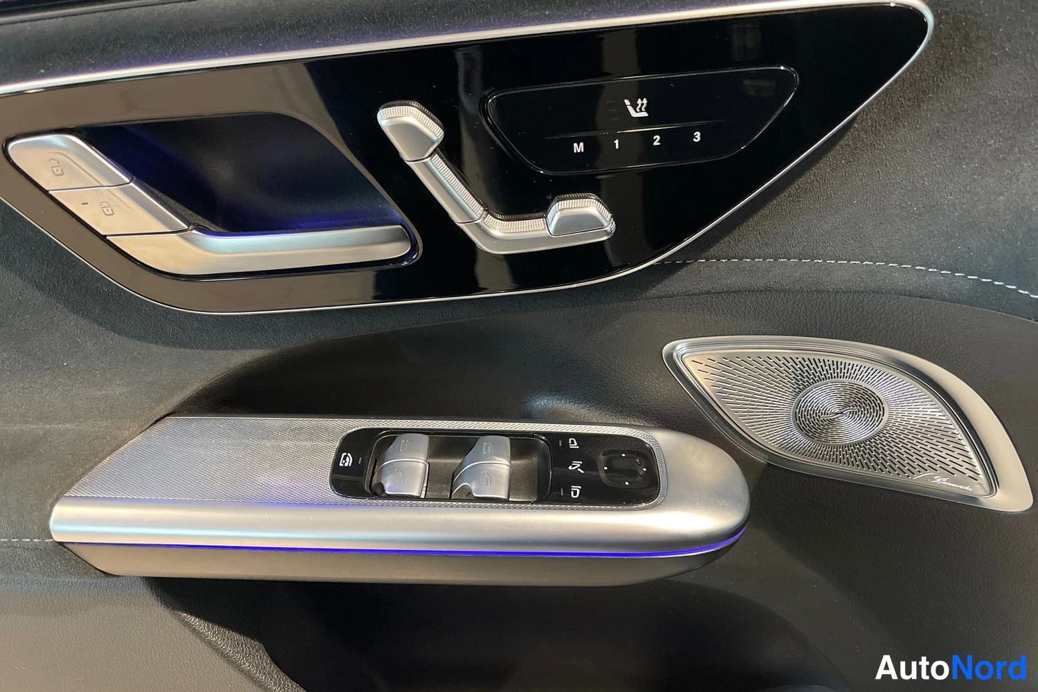 Musta Mercedes-Benz EQE SUV 2023, yksityiskohta, kuva 21