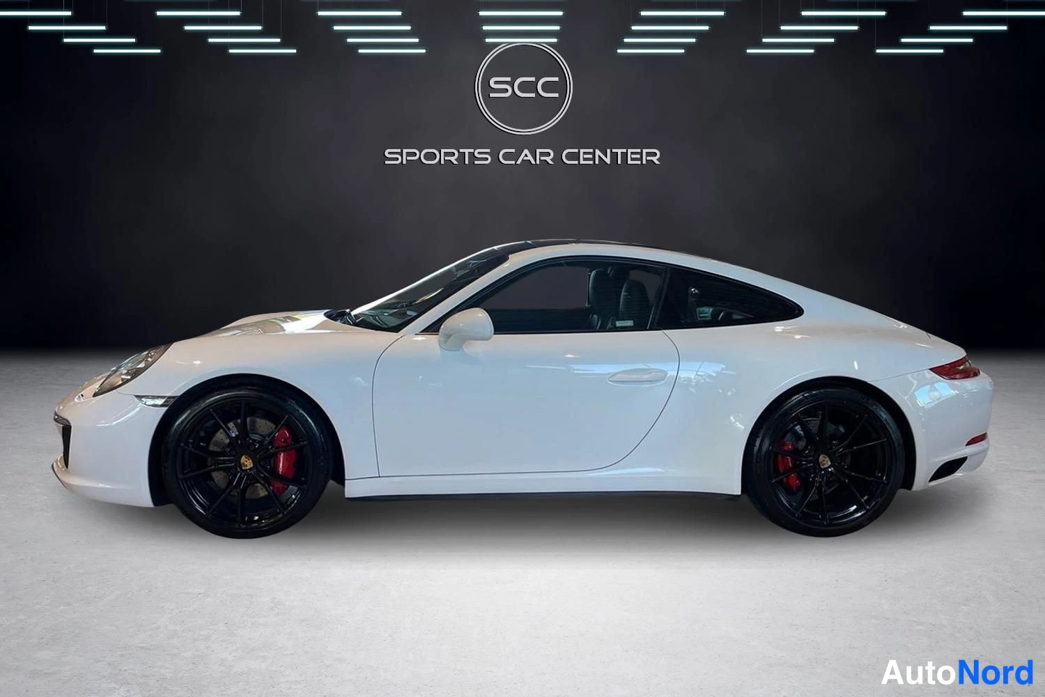 Valkoinen Porsche Carrera 2017, sivulta, kuva 3