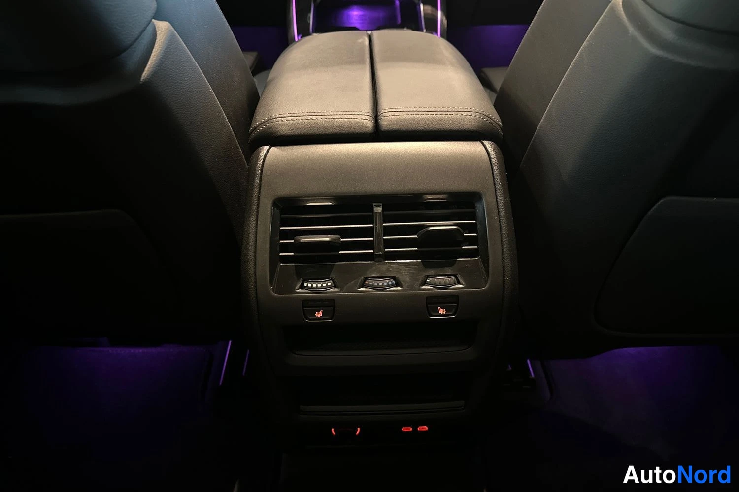 Valkoinen BMW X5 2025, yksityiskohta, kuva 23