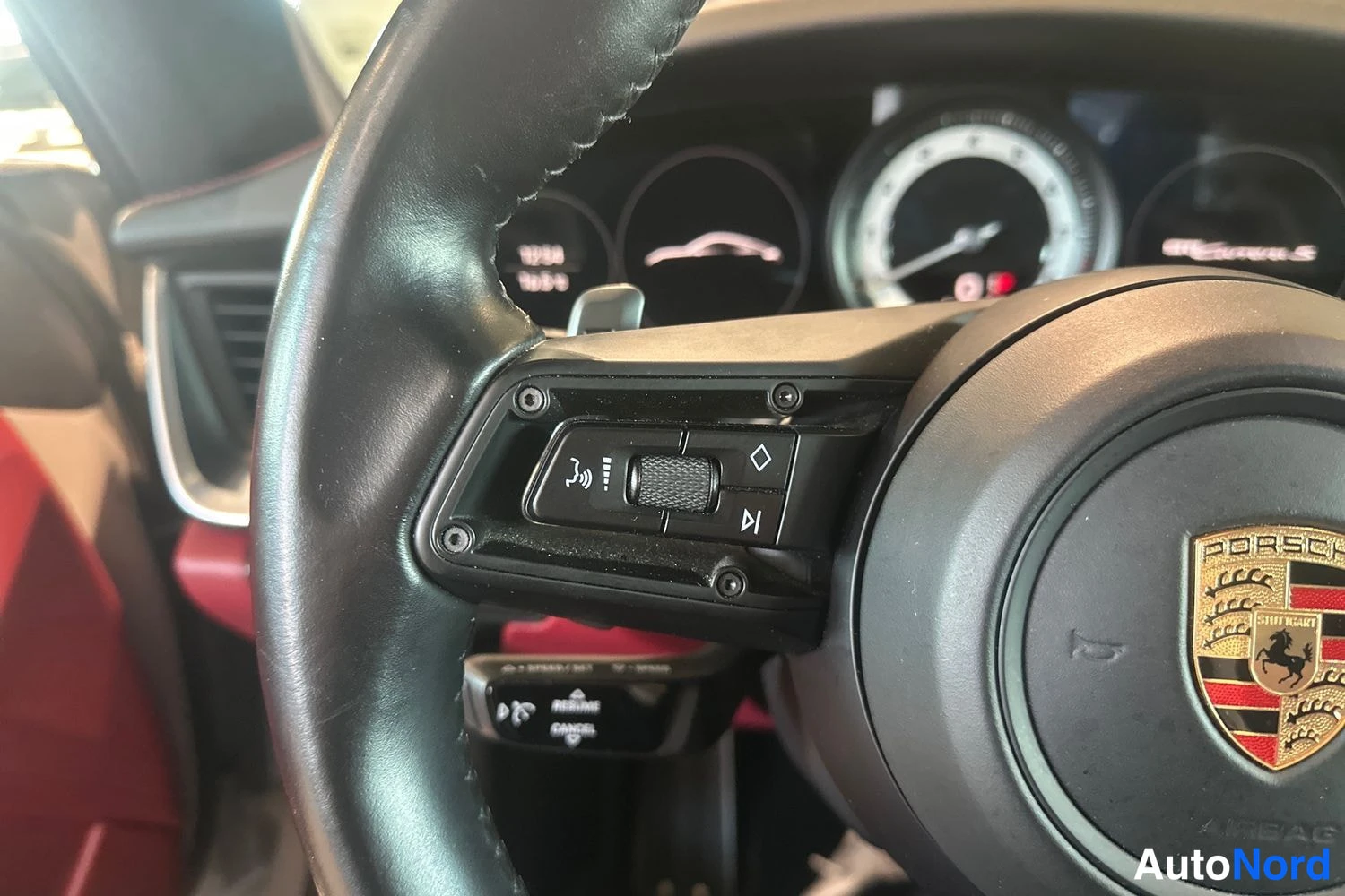 Harmaa Porsche Carrera 2020, yksityiskohta, kuva 17