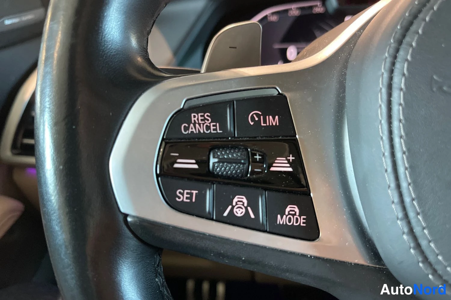 Sininen BMW X5 2021, yksityiskohta, kuva 21