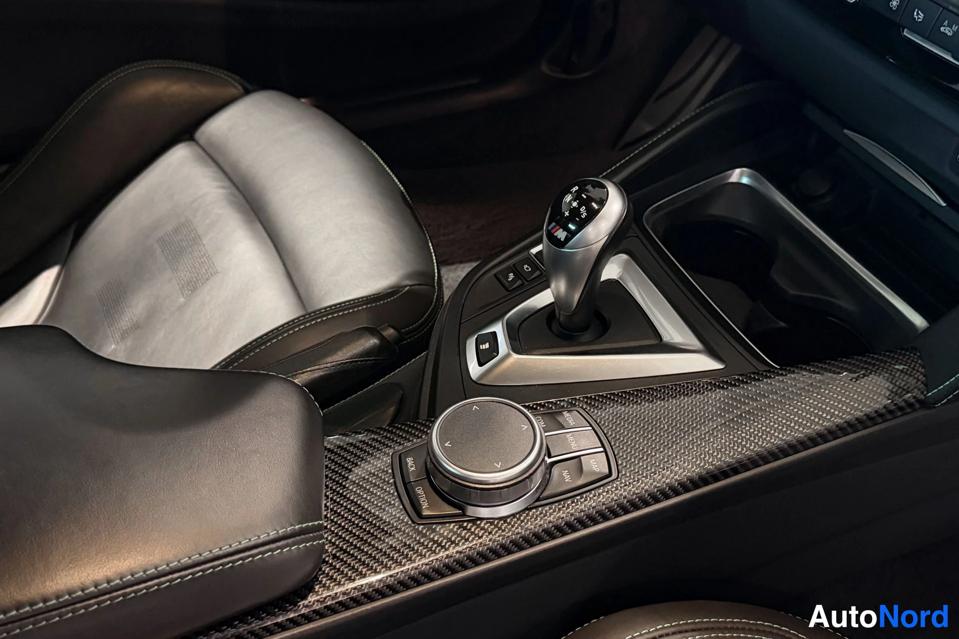 Vihreä BMW M4 2019, yksityiskohta, kuva 29