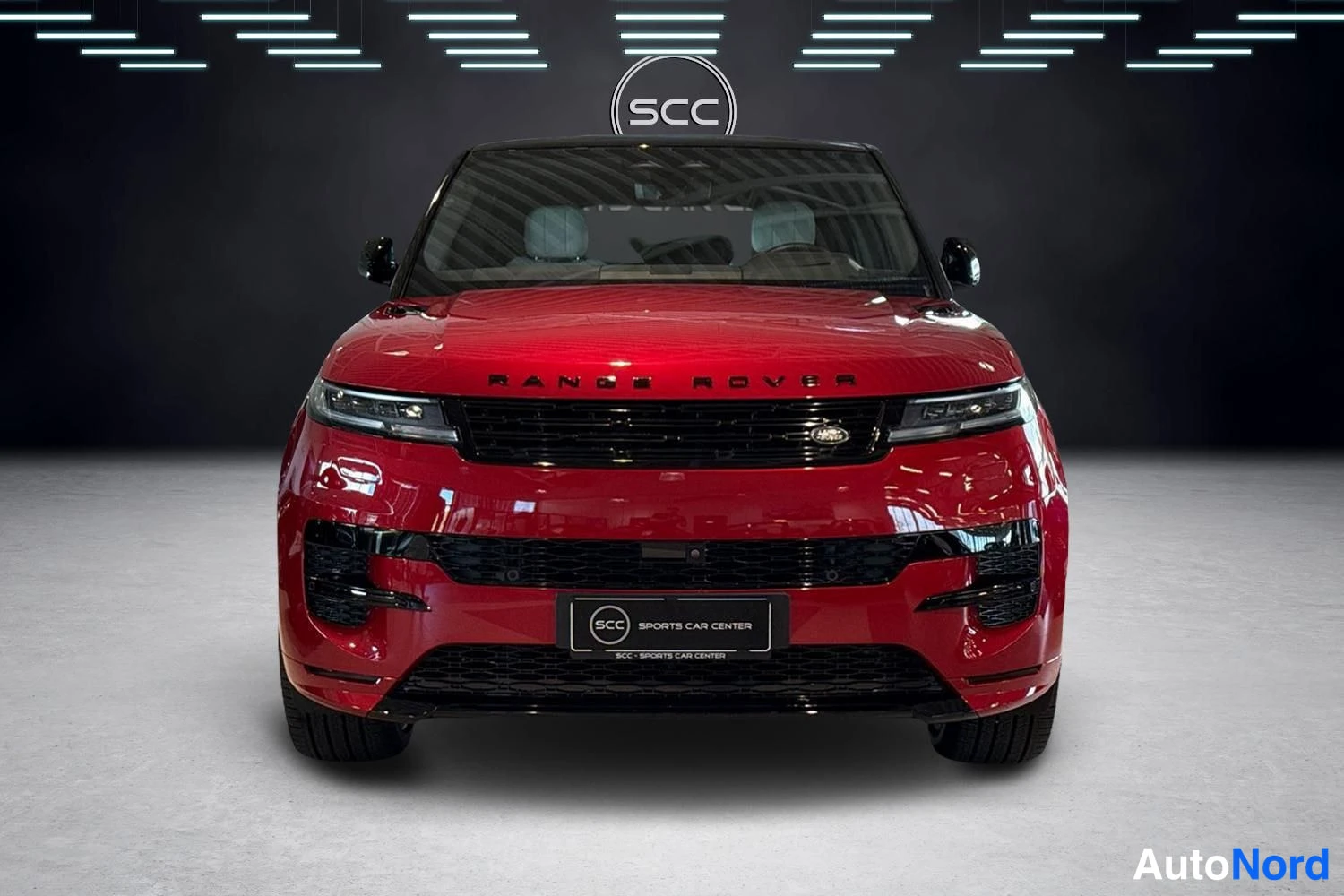 Punainen Rover Sport 2026, edestä, kuva 2