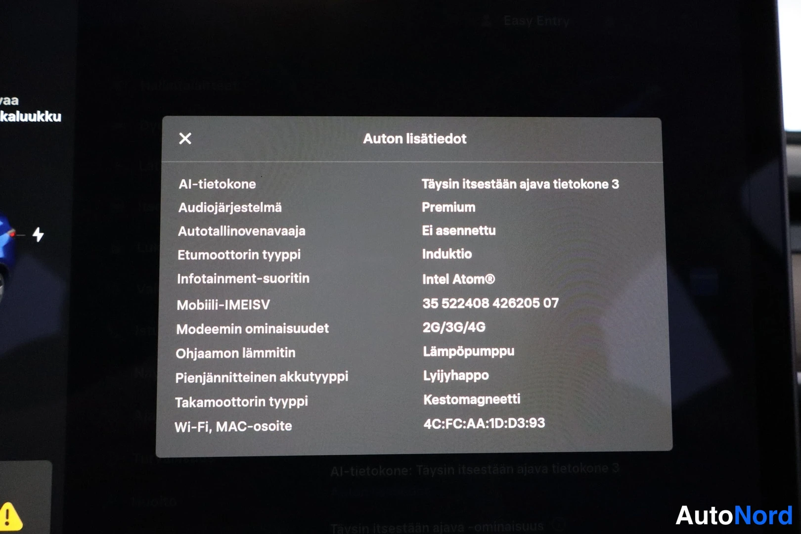 Sininen Tesla Model Y 2021, yksityiskohta, kuva 14
