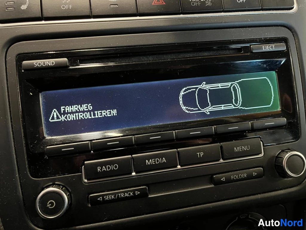 Ruskea Volkswagen Polo 2012, yksityiskohta, kuva 15
