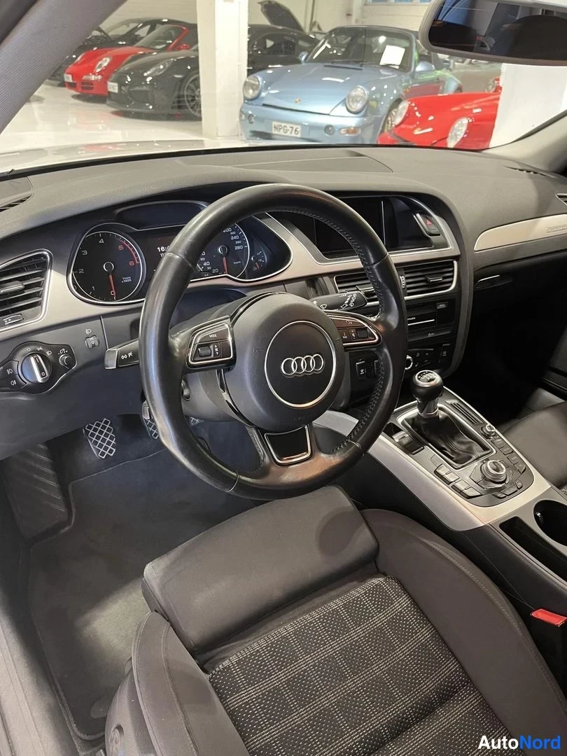 Valkoinen Audi A4 2012, ohjaamo, kuva 9