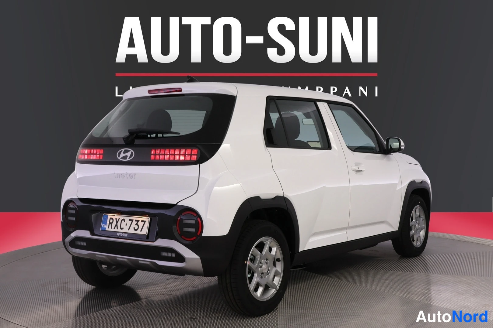 Valkoinen Hyundai Inster 2026, takaviisto, kuva 5