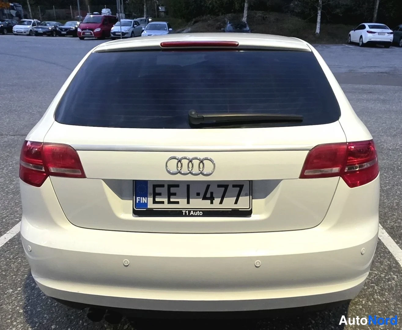 Valkoinen Audi A3 Sportback 2009, takaa, kuva 20