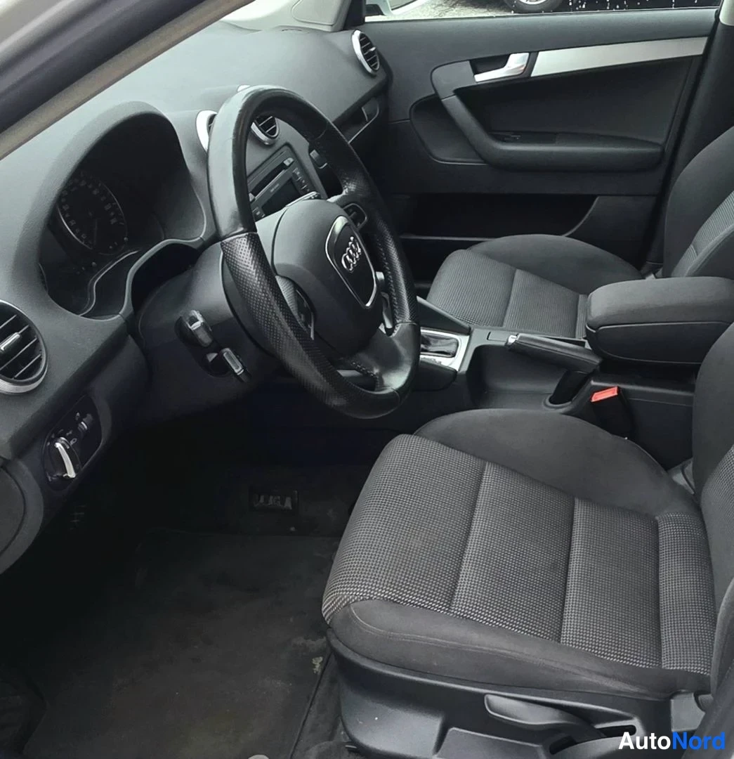 Valkoinen Audi A3 Sportback 2009, kuva 31