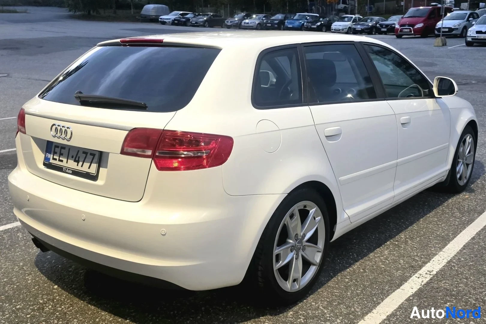 Valkoinen Audi A3 Sportback 2009, takaviisto, kuva 12