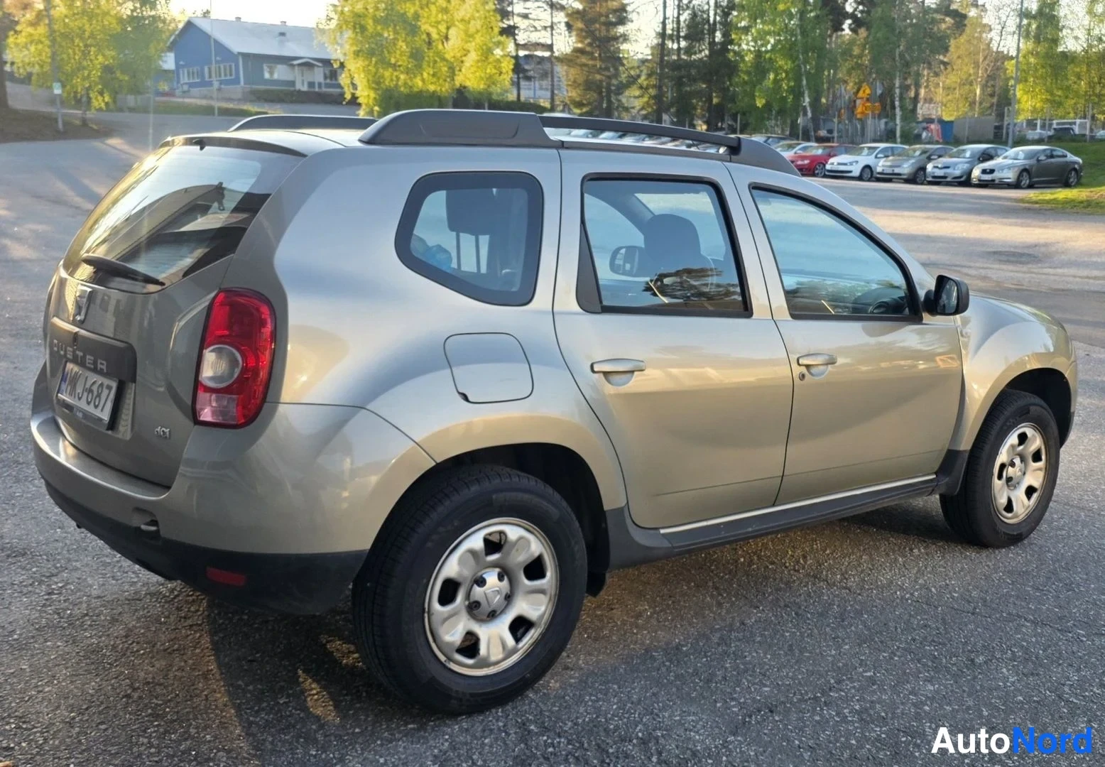 Beige Dacia Duster 2010, takaviisto, kuva 13
