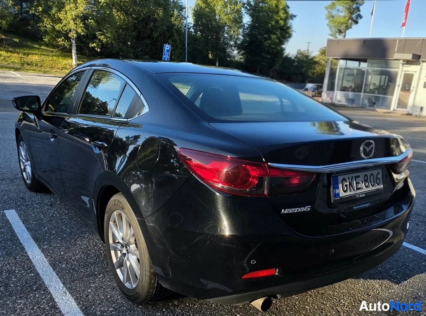 Musta Mazda 6 2014, takaviisto, kuva 14