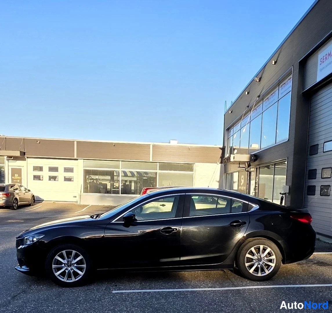 Musta Mazda 6 2014, sivulta, kuva 10
