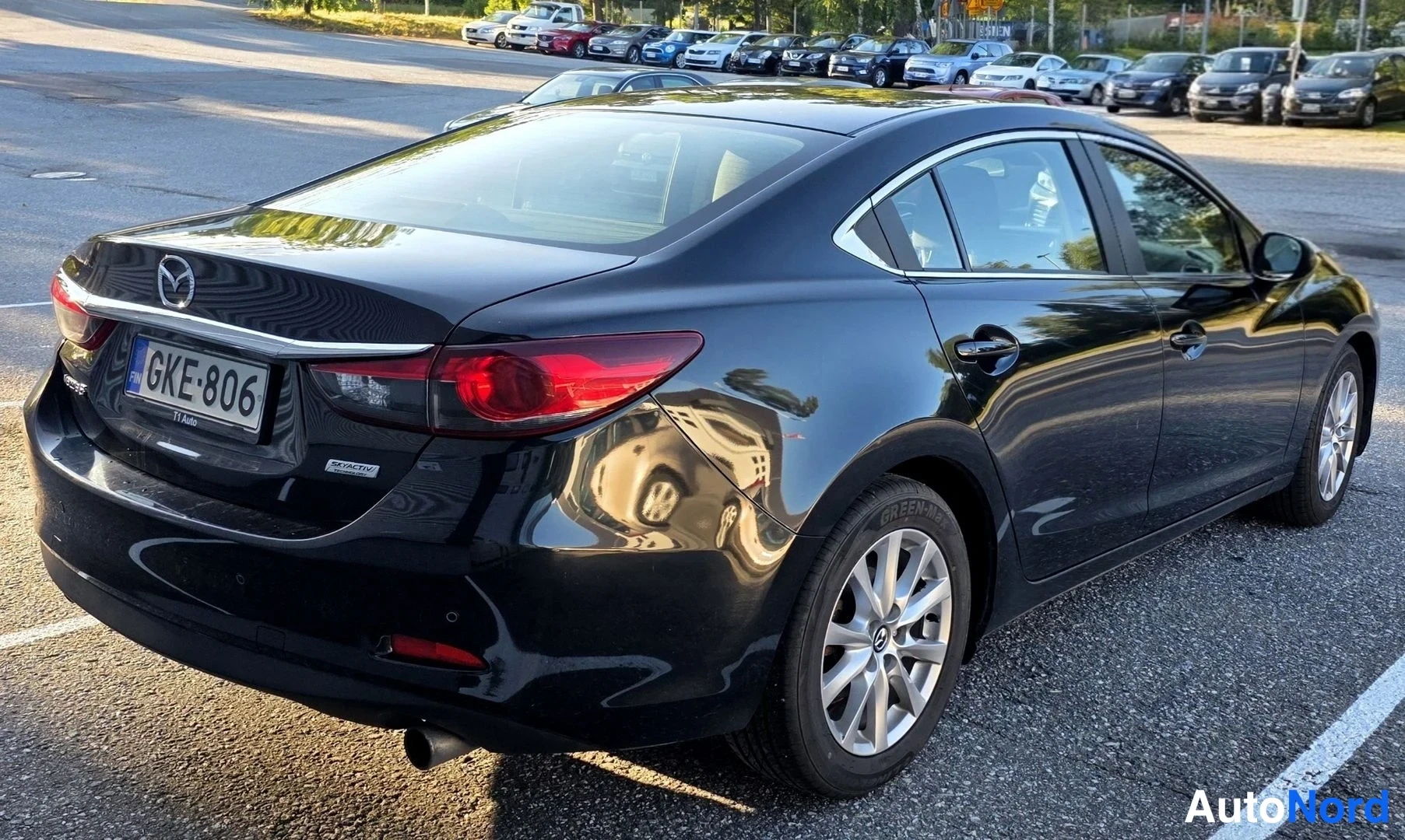 Musta Mazda 6 2014, takaviisto, kuva 12