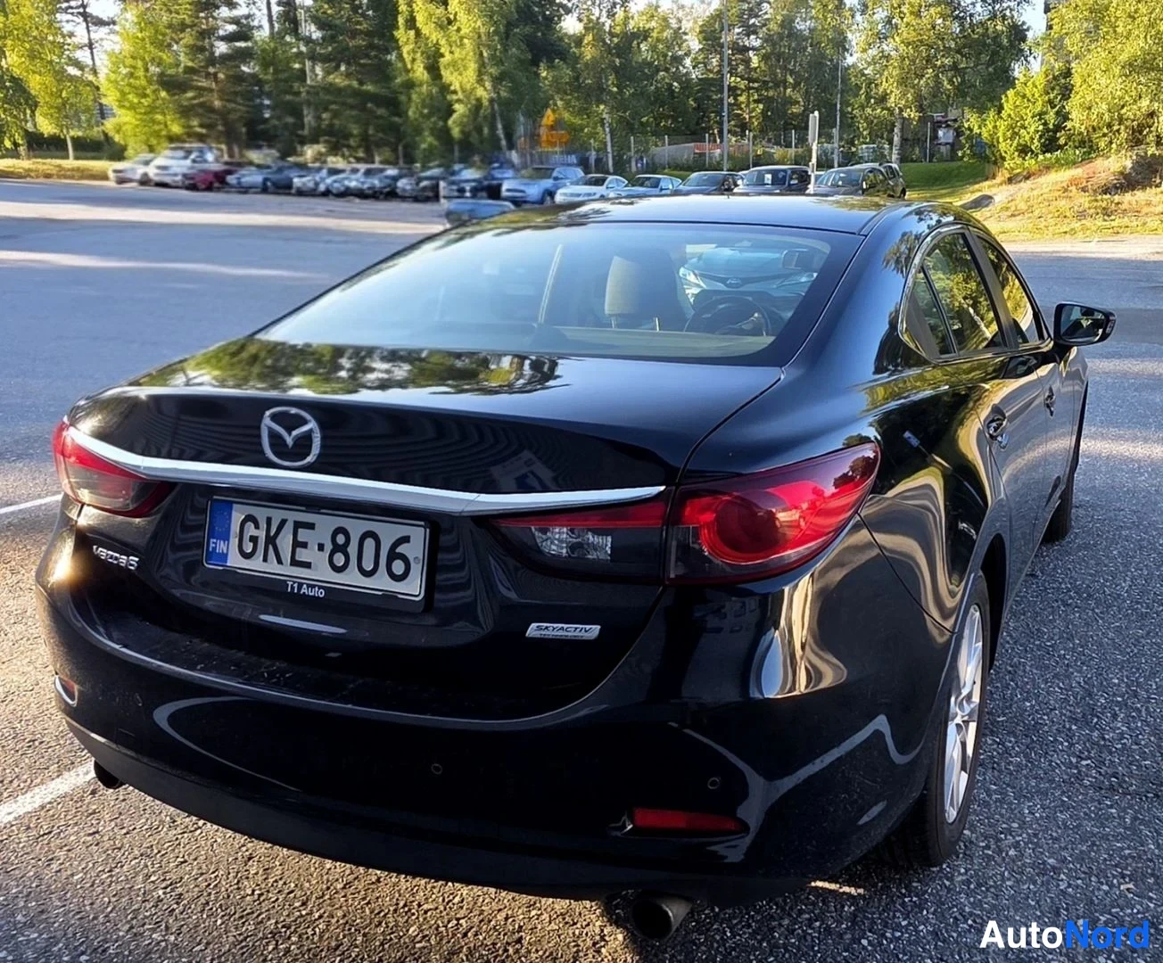 Musta Mazda 6 2014, takaa, kuva 16