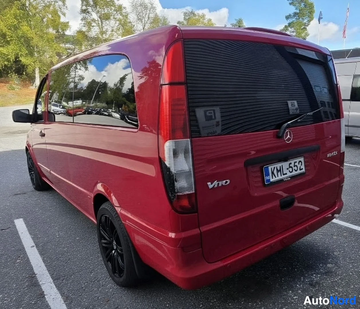 Punainen Mercedes-Benz Vito 116 CDI 2013, takaviisto, kuva 19