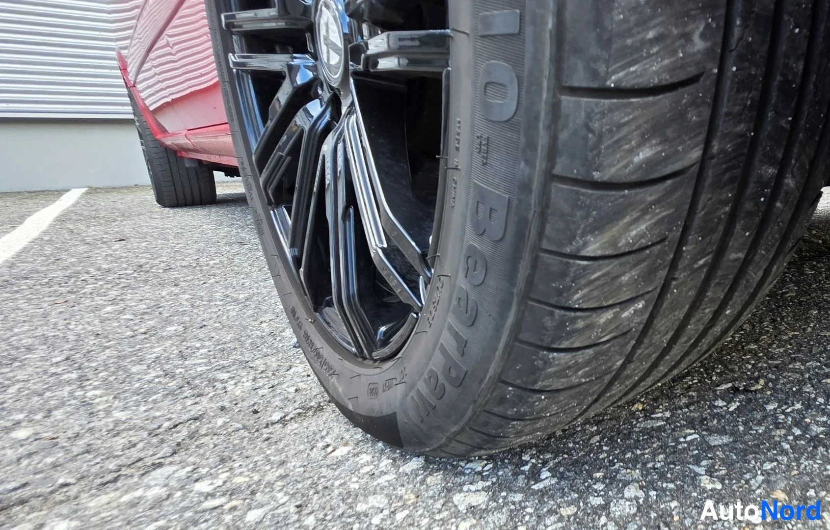 Punainen Mercedes-Benz Vito 116 CDI 2013, yksityiskohta, kuva 29