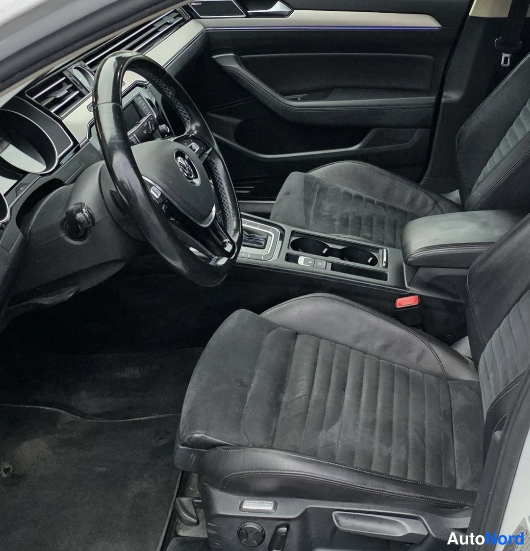 Valkoinen Volkswagen Passat 2016, kuva 36