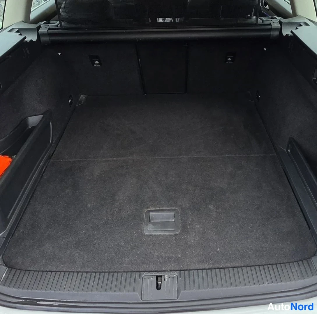 Valkoinen Volkswagen Passat 2016, tavaratila, kuva 26
