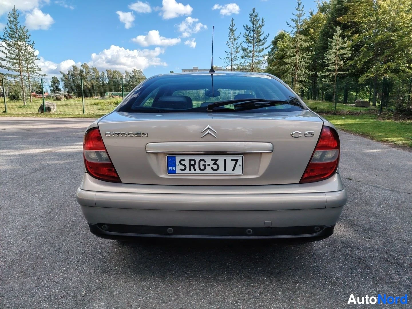 Beige Citroen C5 2004, takaa, kuva 8