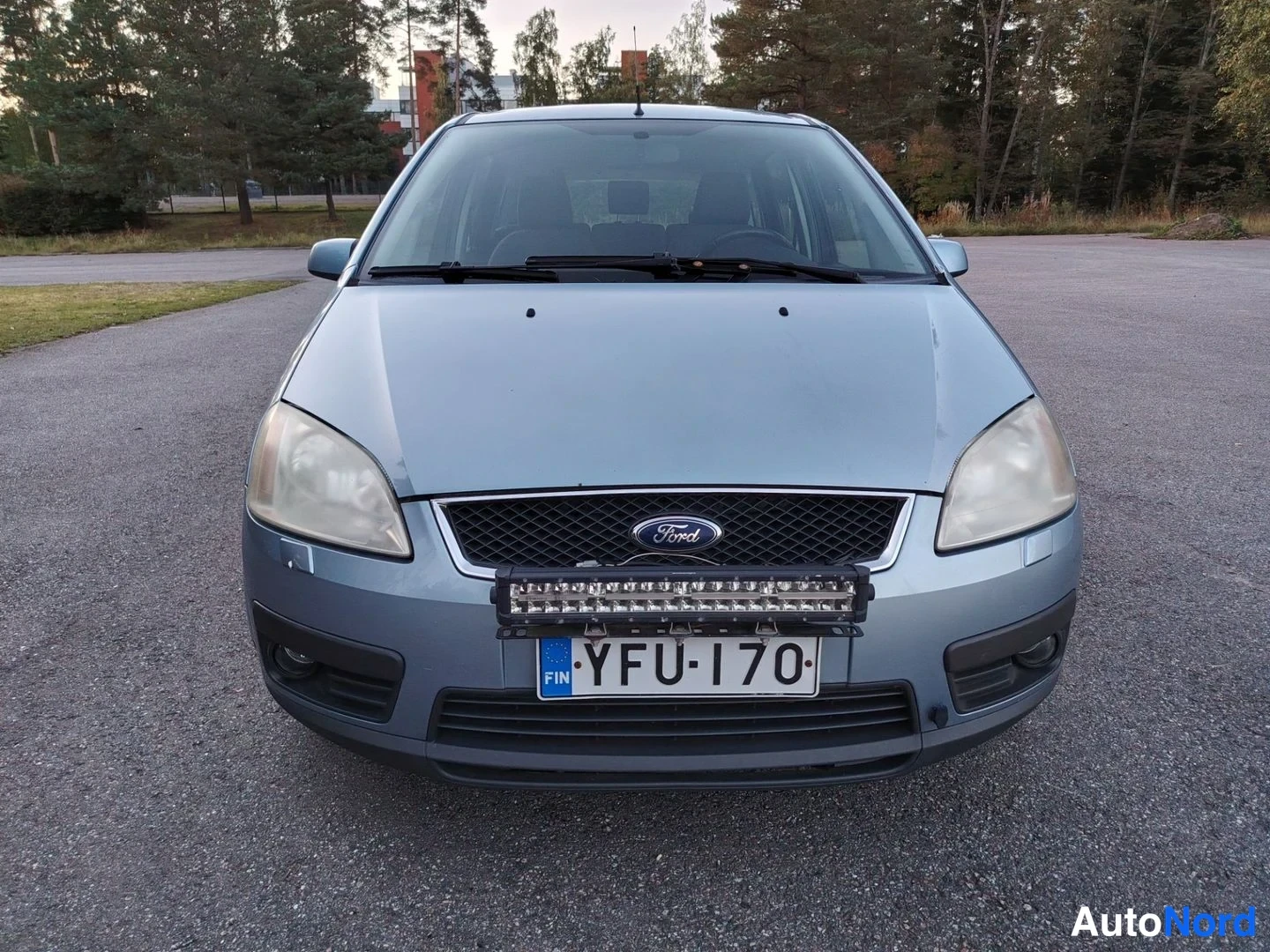 Sininen Ford C-Max 2006, edestä, kuva 3